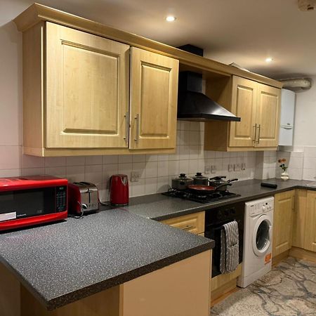 Fabulous Apartment In Kilburn London Eksteriør billede