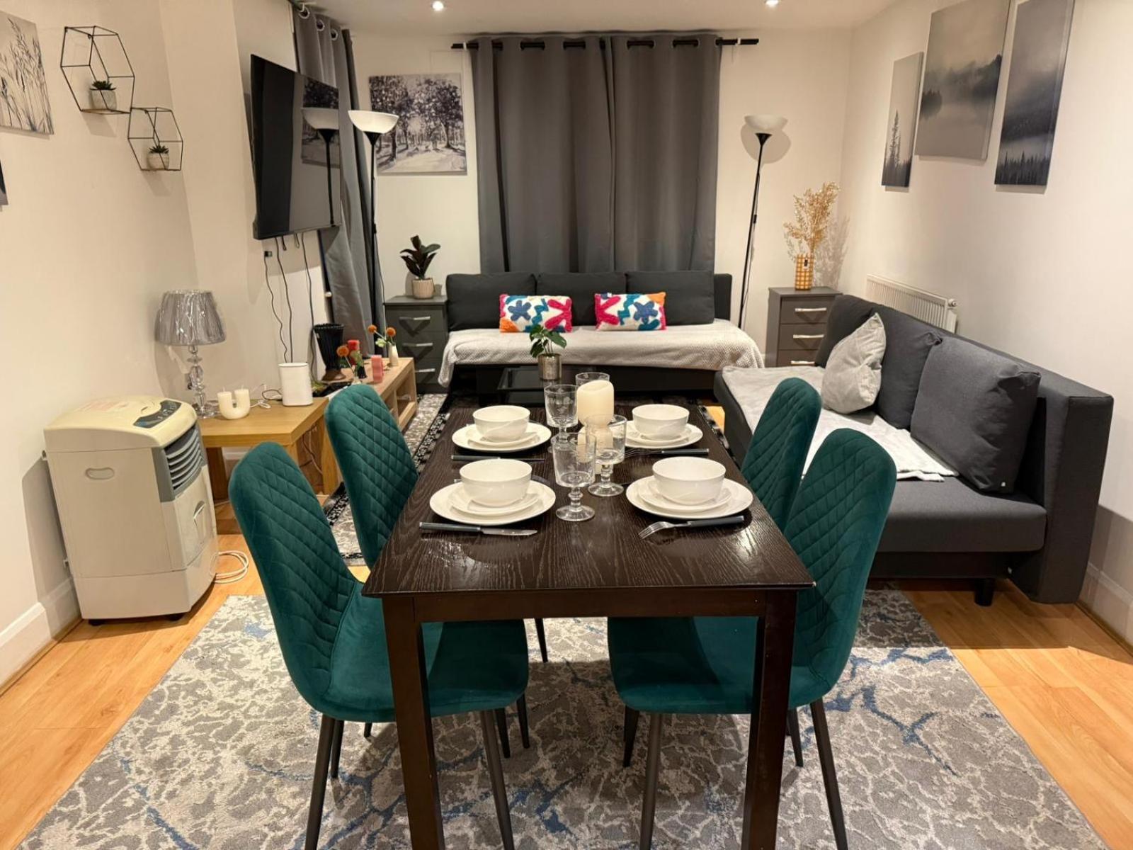 Fabulous Apartment In Kilburn London Eksteriør billede